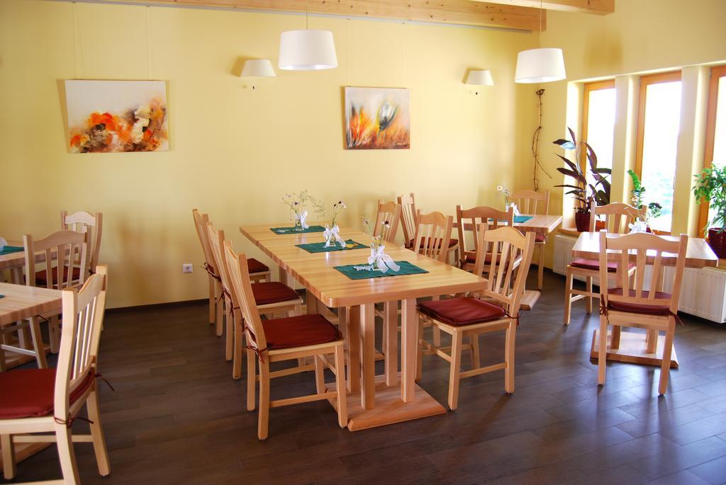 Weingut Winzerzimmer Rothschaedl ロイトシャッハ エクステリア 写真